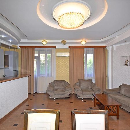 Armenak Apartment 5-Комнатная Yerevan Exterior photo