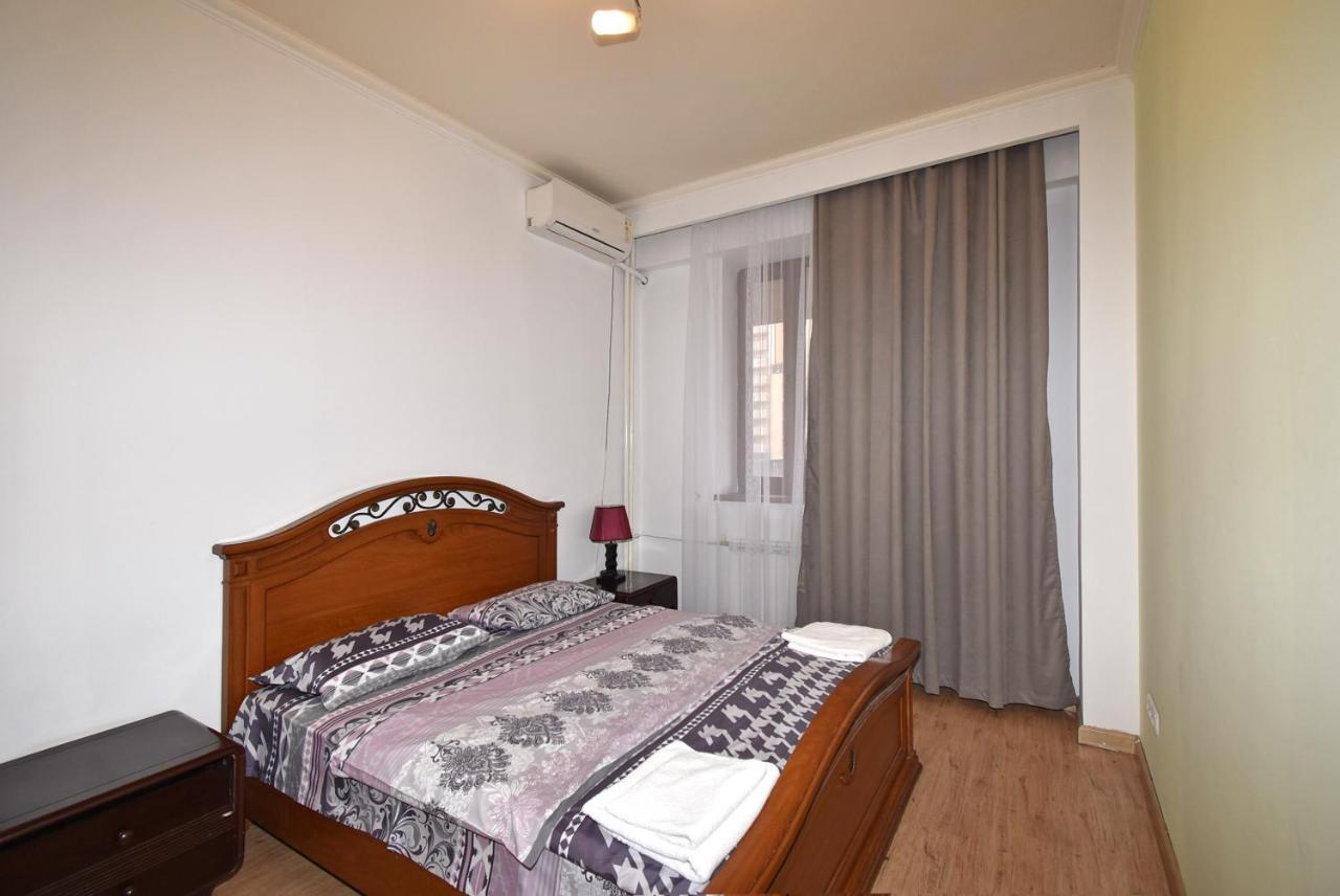 Armenak Apartment 5-Комнатная Yerevan Exterior photo